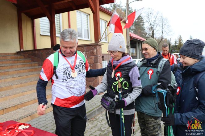 Poszli dla Niepodległej. W Krasnobrodzie odbył się IV. Rajd Nordic Walking
