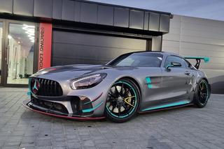 Otwarcie studia oklejania aut i detailingu w Dywitach