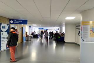 Nowy system rejestracji w szpitalu przy Borowskiej i... kolejne remonty. Co się jeszcze zmieni? [ZDJĘCIA, AUDIO]