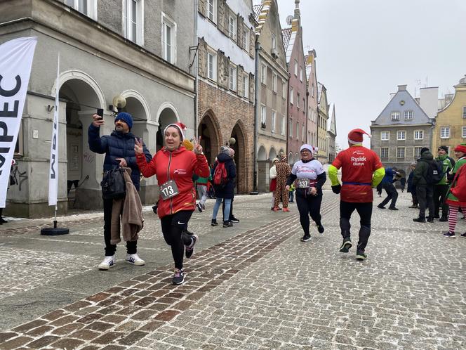 Bieg Mikołajów w Olsztynie 2023. Kilkaset osób pobiegło dla dzieci. Zobaczcie zdjęcia!