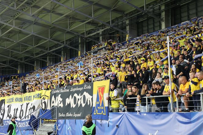 Kolejna porażka Motoru Lublin. Tym razem w starciu z mistrzem Polski. Żółto-biało-niebiescy mogą jednak liczyć na fanatyczny doping!