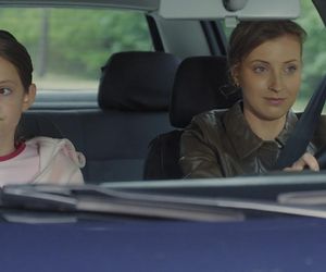 M jak miłość odc. 1886. Natalka (Dominika Suchecka), Hania (Wiktoria Basik)