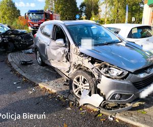 Poważny wypadek w Śląskiem. Trzy osoby trafiły do szpitala 