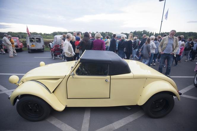 Światowy Zlot Miłośników Citroena 2CV w Toruniu