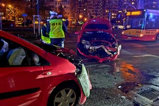 Potworny wypadek na Pradze. Zderzyły się dwie toyoty, kobieta i dwoje dzieci w szpitalu