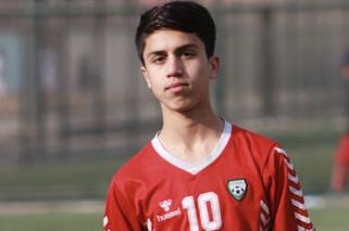 Afganistański piłkarz wypadł z samolotu. Tak próbował uciec z kraju [WIDEO] 