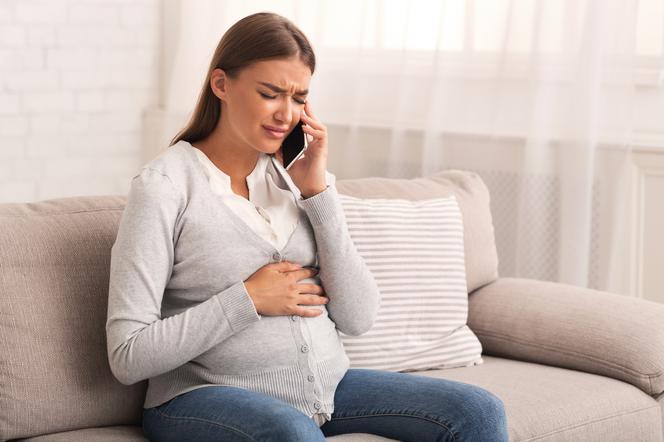 Niepokojące dolegliwości ciążowe: krwawienie, bóle brzucha, brak ruchów