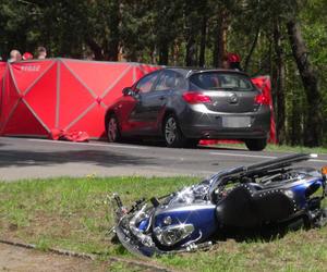 Śmierć na drodze pod Legionowem. Motocyklista zginął przejechany przez samochód