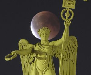 Krwawy Księżyc. Całkowite zaćmienie Księżyca obserwowane na całym Świecie