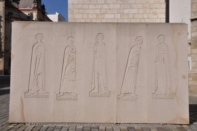 „Morawski Manchester” leży zaledwie kilka godziny drogi z Małopolski. Ma drugie największe katakumby w Europie