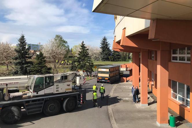 Terytorialsi budują izbę polową dla kaliskiego szpitala [FOTO, WIDEO]