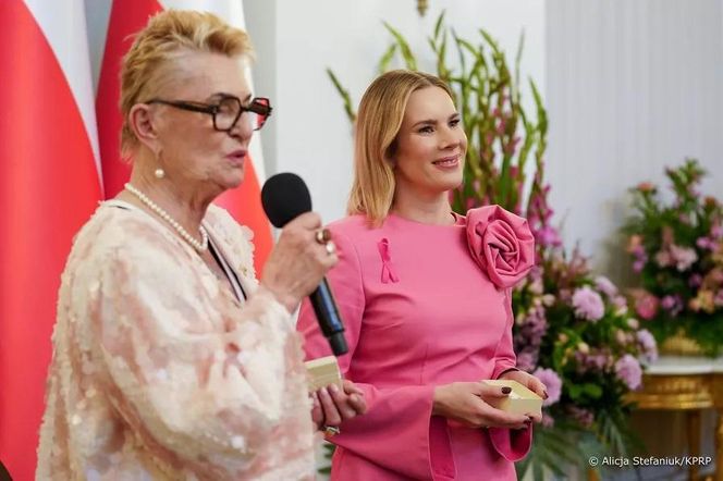 Marta Nawrocka kocha róż