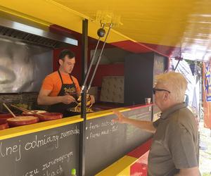 Festiwal Samków Food Trucków w Olsztynie 2024. Nad Ukielem można zjeść dania z całego świata [ZDJĘCIA]