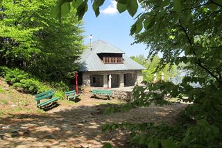 Kultowe schronisko w Beskidach w remoncie. Nie ma rezerwacji, ale jeść można
