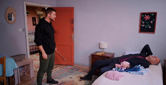 Miłość i nadzieja, odcinek 318. Cihan, Bulent