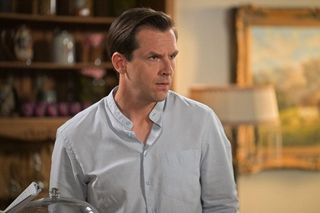 Pierwsza miłość streszczenia odcinków 4081-4085. Bruno jest ranny. Marta, chcąc mu pomóc, pakuje się w kolejną niebezpieczną sytuację