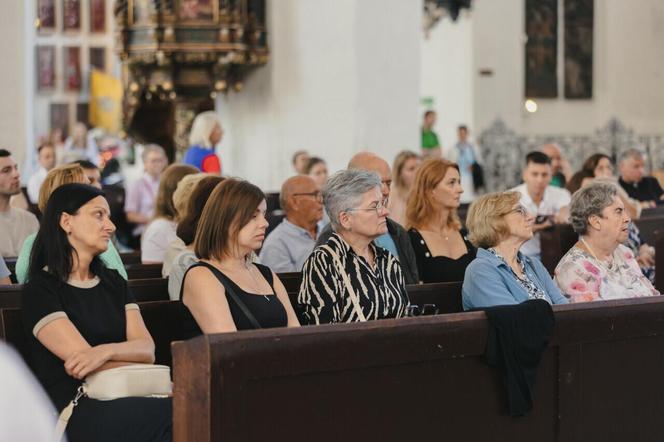 Koncert ku pamięci Pawła Adamowicza. Niezapomniany duet w Bazylice Mariackiej 