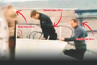 Znalezione obrazy dla zapytania Donald Tusk lata samolotem obrazy