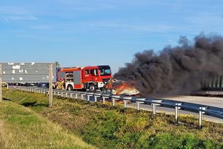 Pożar samochodu pod Jaworem 