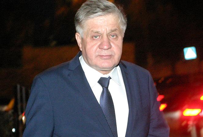  KRZYSZTOF JURGIEL 
