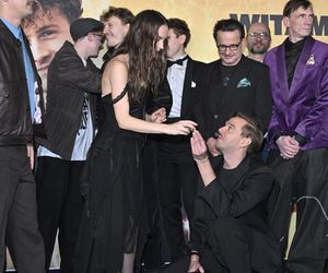 Premiera LARP. Miłość, trolle i inne questy: Pawł Deląg z partnerką