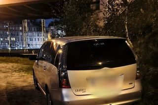 Gdańsk. Złodziej mitsubishi sam zwrócił pojazd policjantom. Powiedział, że gryzło go sumienie [ZDJĘCIA]