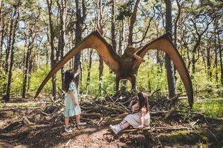 Słynny JuraPark ma już 20 lat! Zaczęło się od śladu przodka tyranozura