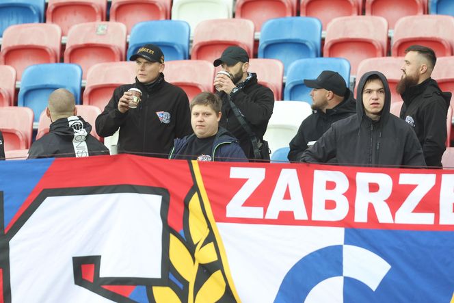 Górnik Zabrze zmierzył się z Zagłębiem Lubin. Kibice rozgrzewali piłkarzy z trybun