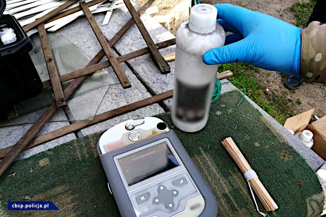 Funkcjonariusze przejęli dziesiątki kilogramów materiałów wybuchowych