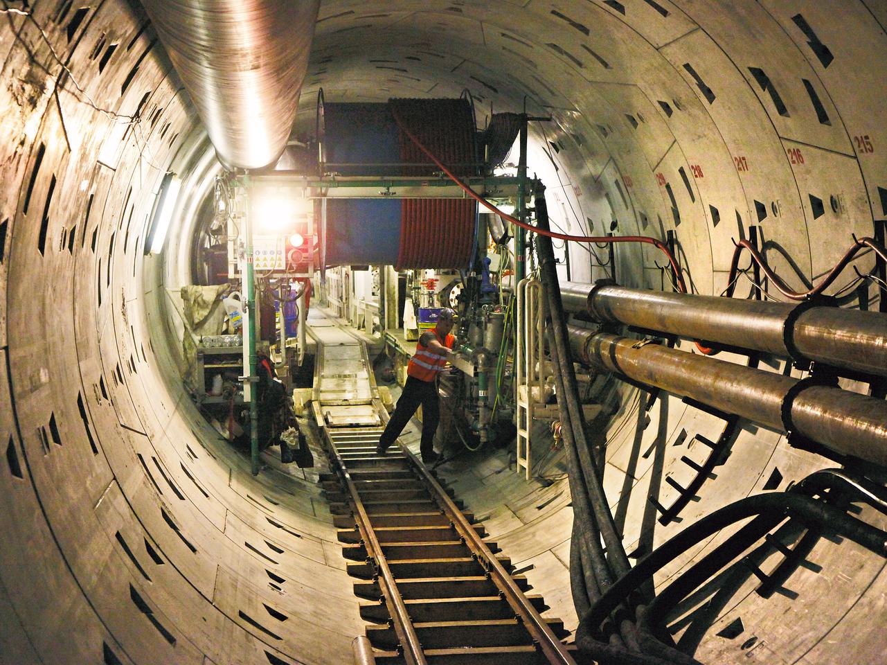 Tak drążą tunel pod Wisłą