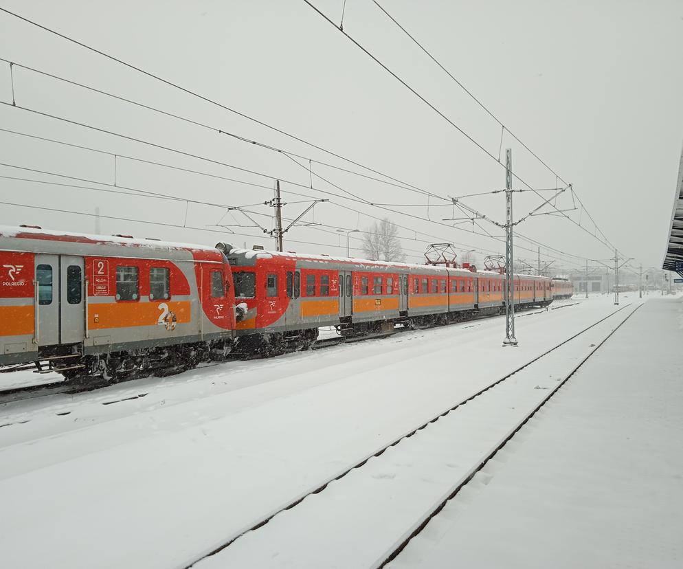 Opóźnienia kursów pociągów w Świętokrzyskiem