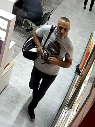 Katowice. Policja szuka złodzieja okularów [ZDJĘCIA]