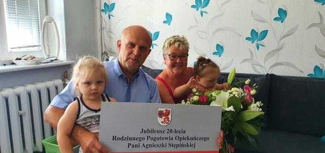 20 lat pogotowia rodzinnego w Łubowie. Sprawdź ile maluchów znalazło tam bezpieczną przystań 