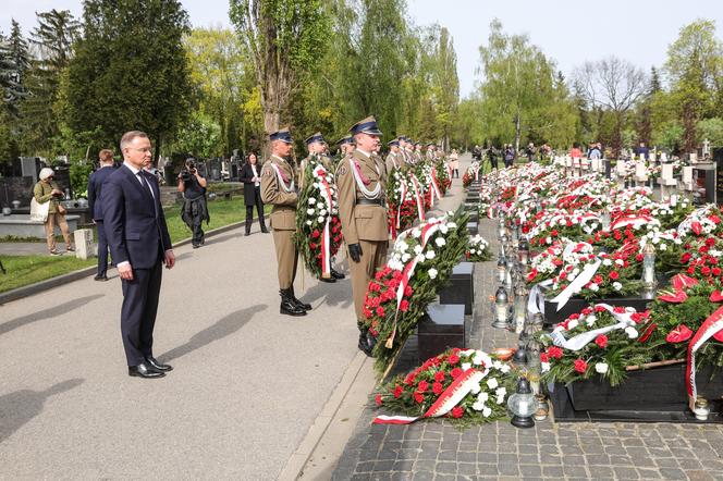 Prezydent upamiętnił ofiary katastrofy smoleńskiej