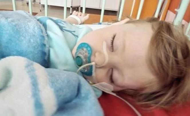 Mały Antoś chce mieć normalne dzieciństwo