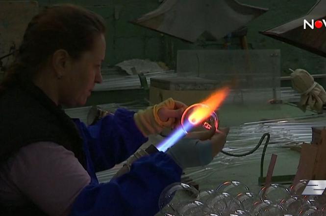 Czy wiesz, jak powstają bombki? Materiał 24 GODZINY NOWA TV [WIDEO]