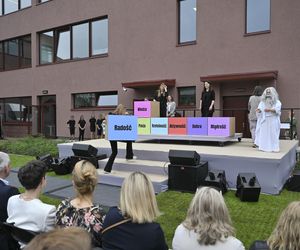 Rozpoczęcie roku w nowej szkole na Mokotowie. Zbudował ją deweloper