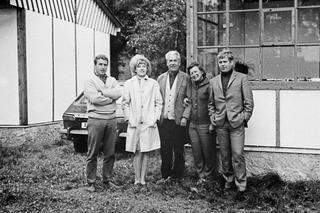 Vaclav Havel - RODZINA: ŻONA Olga, żona Dagmar, ojciec Vaclav M. Havel, matka Bozena Vavreckowa, brat Ivan, pasierbica Nina