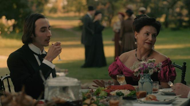 Dewajtis odc. 5. Witold (Jan Hrynkiewicz), Olga Czertwanowa (Małgorzata Pieczyńska)