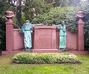 Ohlsdorfer Friedhof w Hamburgu