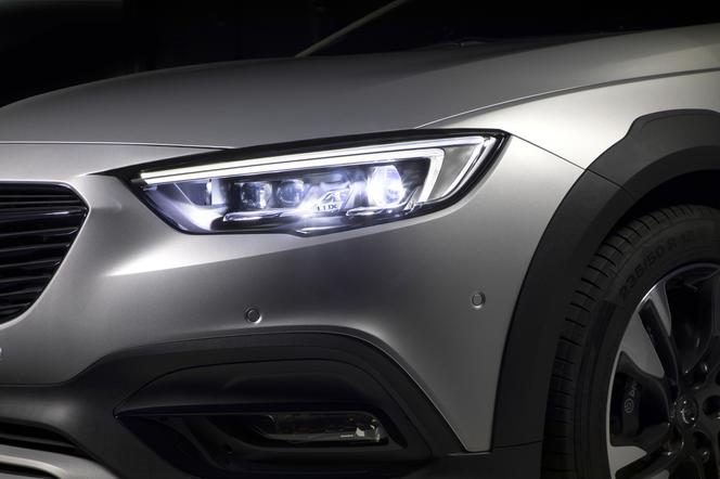 Matrycowe reflektory IntelliLux LED w samochodach marki Opel