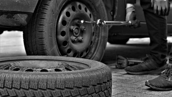 First-Stop Serwis Opon 24h Auto. Malawa