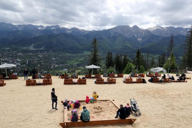 Zakopane ma najwyżej położoną plażę w Polsce. I te widoki! [ZDJĘCIA]