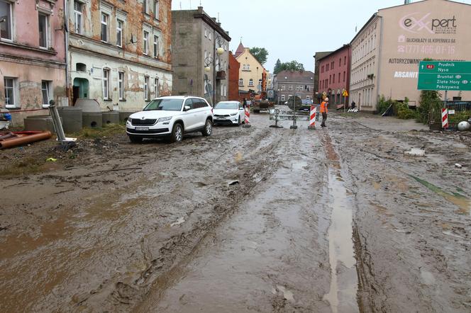 Tak wyglądają Głuchołazy po przejściu powodzi. Niewyobrażalna skala zniszczeń