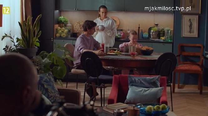 M jak miłość. Maciek (Franciszek Przanowski), Nadia (Mira Fareniuk), Magda (Anna Mucha)