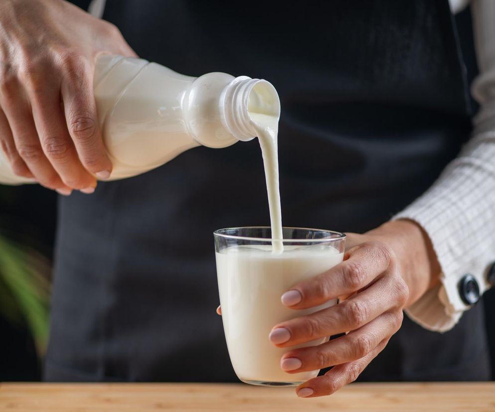 Naturalny napój na bezsenność i spalanie tłuszczu. Pij wieczorem lub rano dla najlepszych efektów