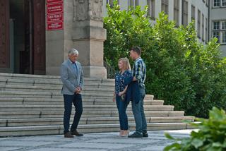 Pierwsza miłość. Marysia (Aneta Zając), Michał (Wojciech Błach), Jan Radosz (Wojciech Dąbrowski)