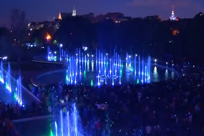 pokazy fontann w Warszawie 2015