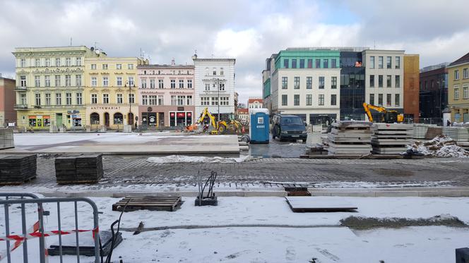 Stary Rynek w Bydgoszczy pięknieje w oczach. Zaglądamy na plac budowy! [ZDJĘCIA]