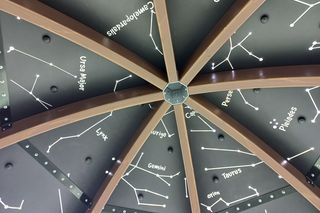 Nowa atrakcja dla dzieci na lotnisku w Lesznie. Planetarium do wspinania